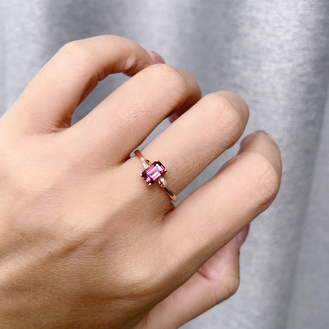 18k金撤柜碧玺戒指