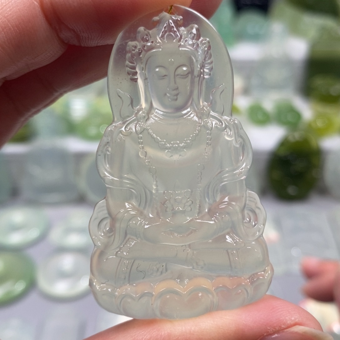 蛇纹石玉未镶嵌颈饰