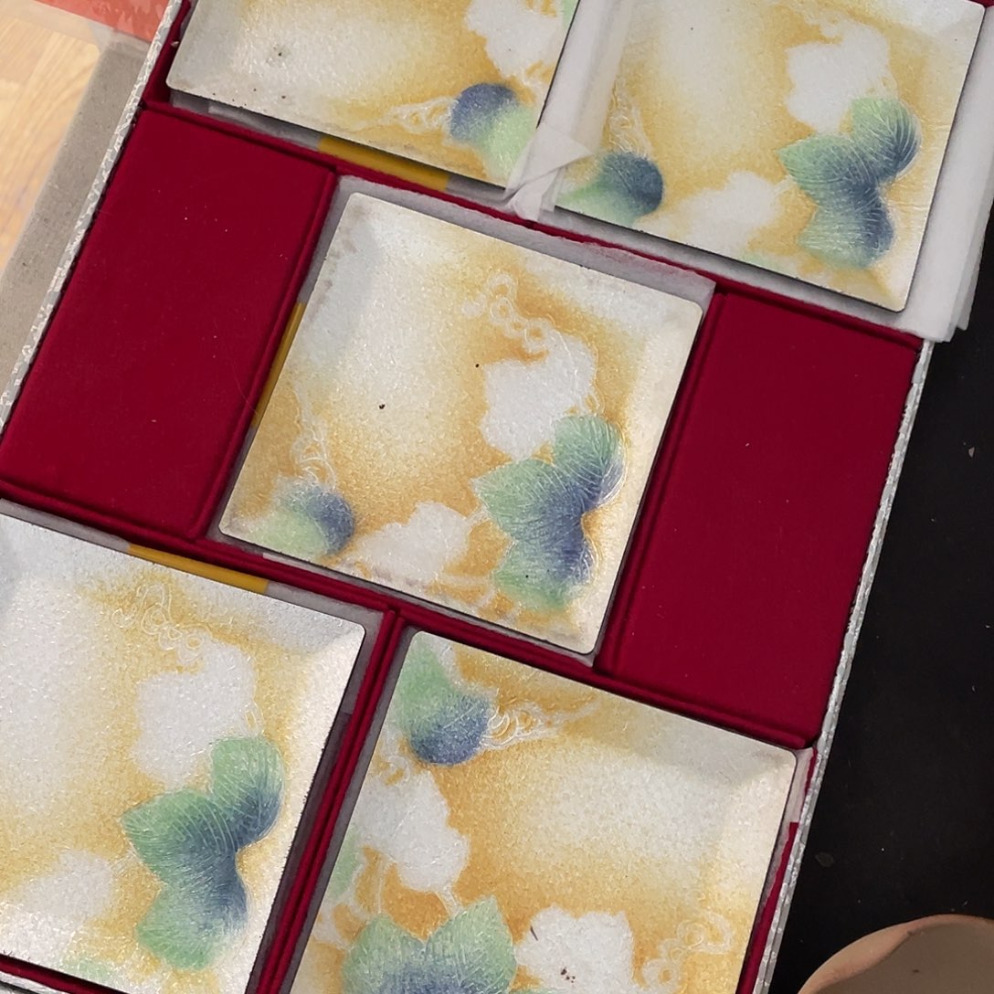 不***争瓷器制作工艺精湛