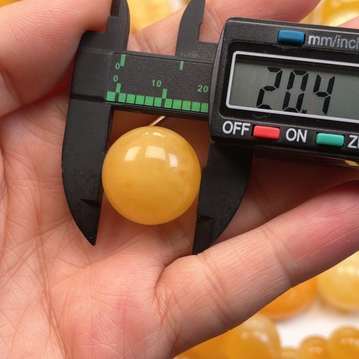 未镶嵌蜜蜡裸石幺*里蜜蜡有瑕疵珠子