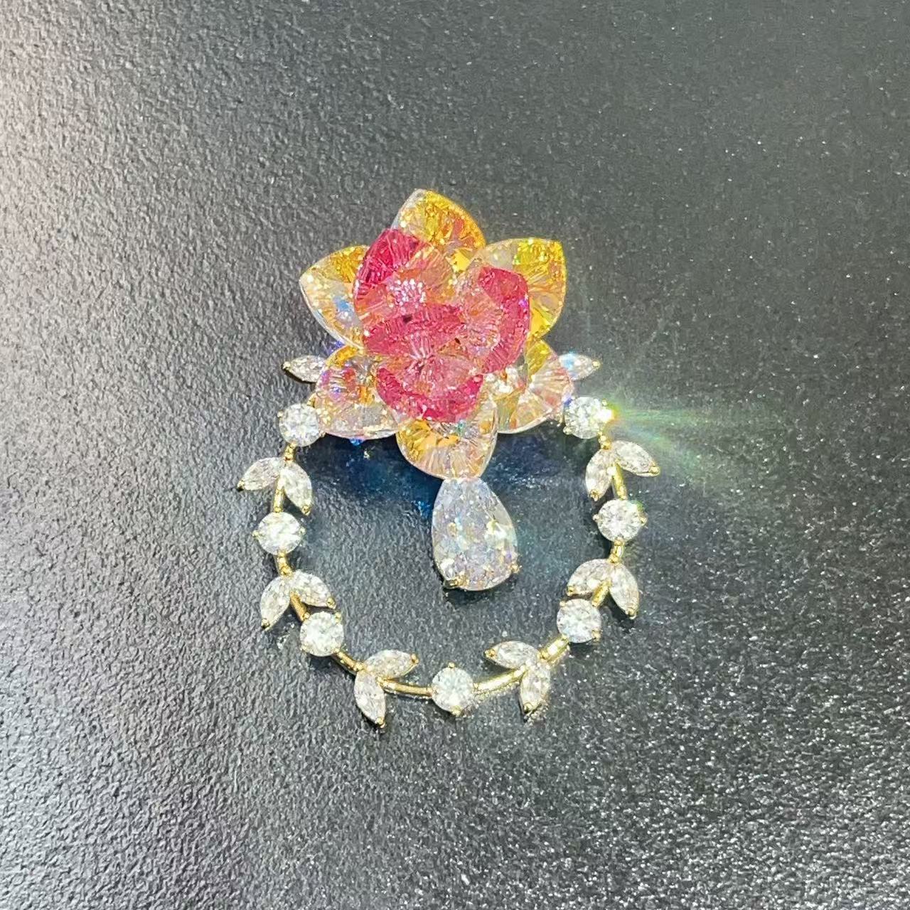 kasiya/卡思雅 铜合金仿水晶胸针 一帘幽梦施家花朵胸针百搭款