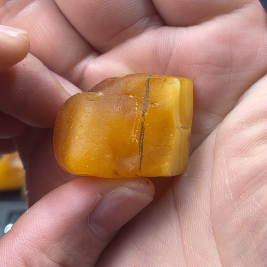 H***祥定制琥珀未镶嵌蜜蜡订制珠子