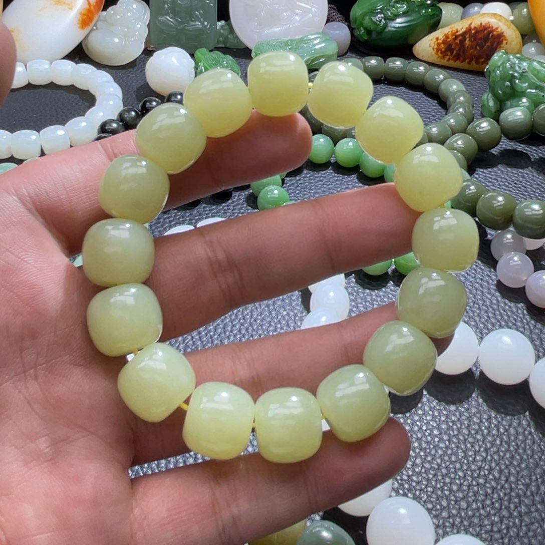 和田玉手串未镶嵌