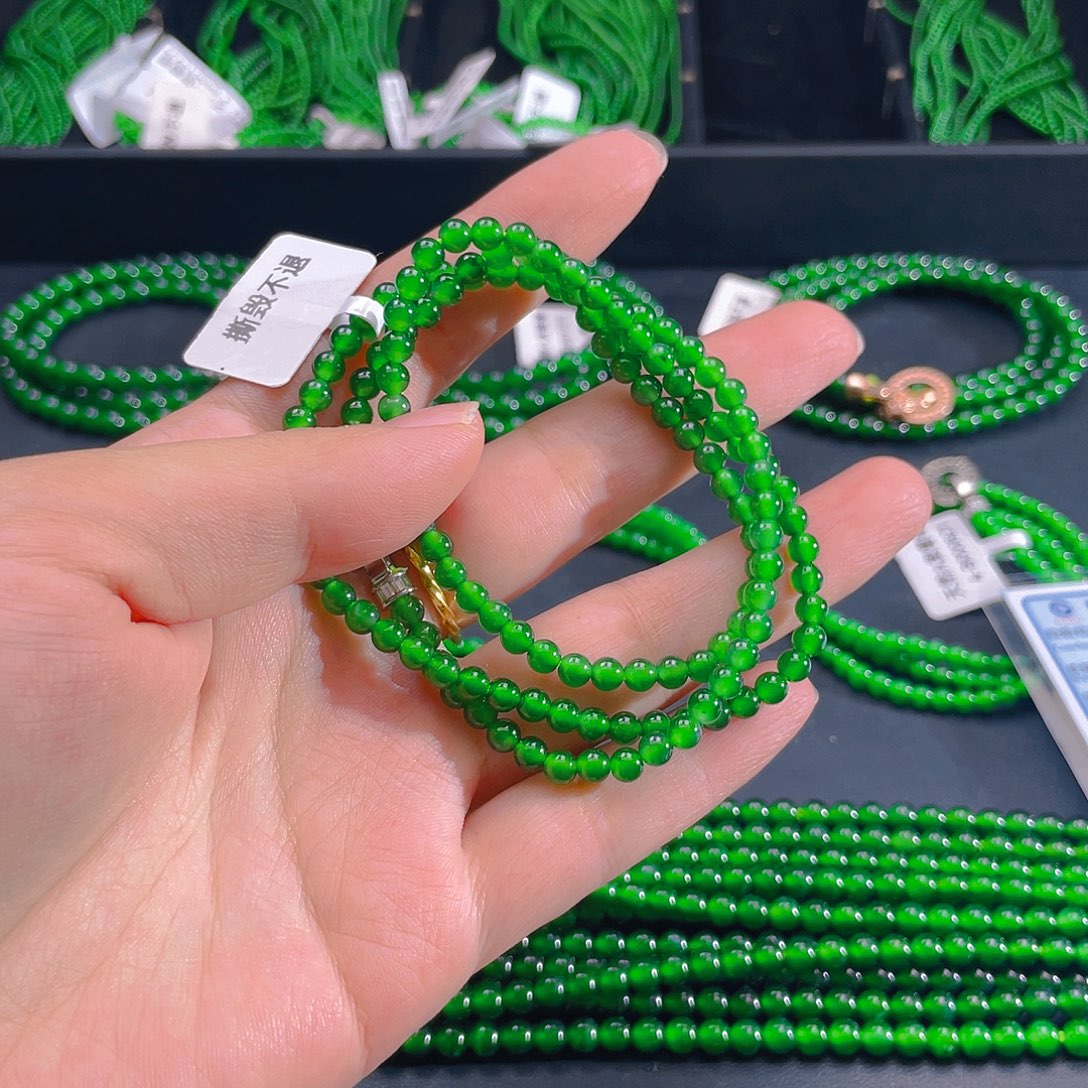 翡翠未镶嵌颈饰8888888