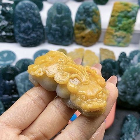 定制翡翠未镶嵌貔貅