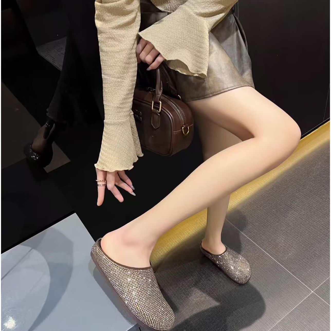 时尚真皮烫钻平底包头半拖凉鞋圆头休闲半拖博肯鞋女W1-902