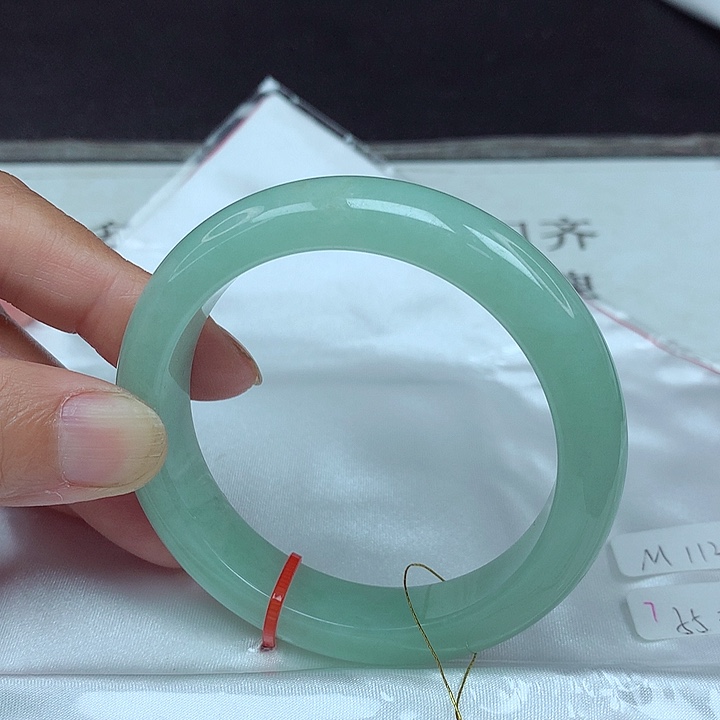 翡翠未镶嵌手镯55圈4070