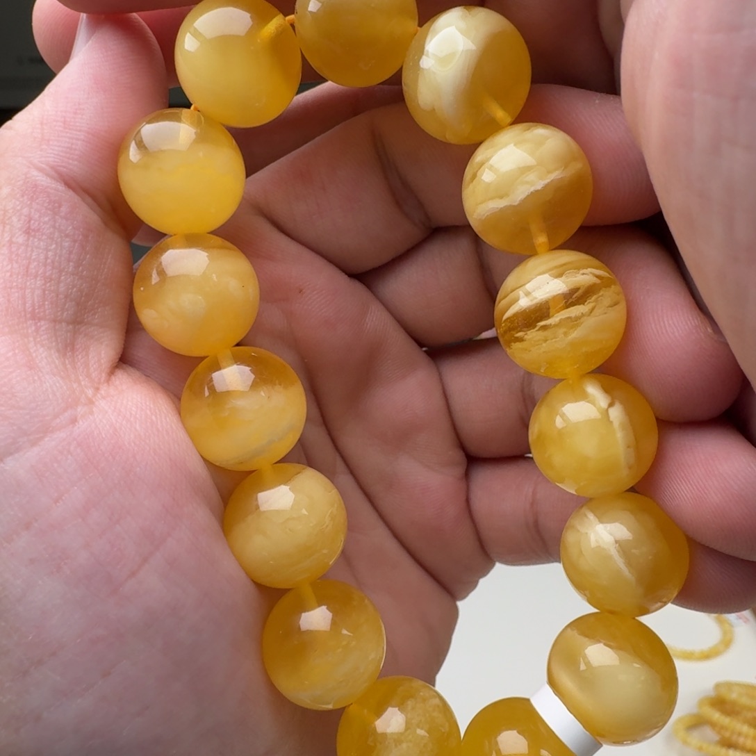 琥珀未镶嵌裸石蜜蜡手串