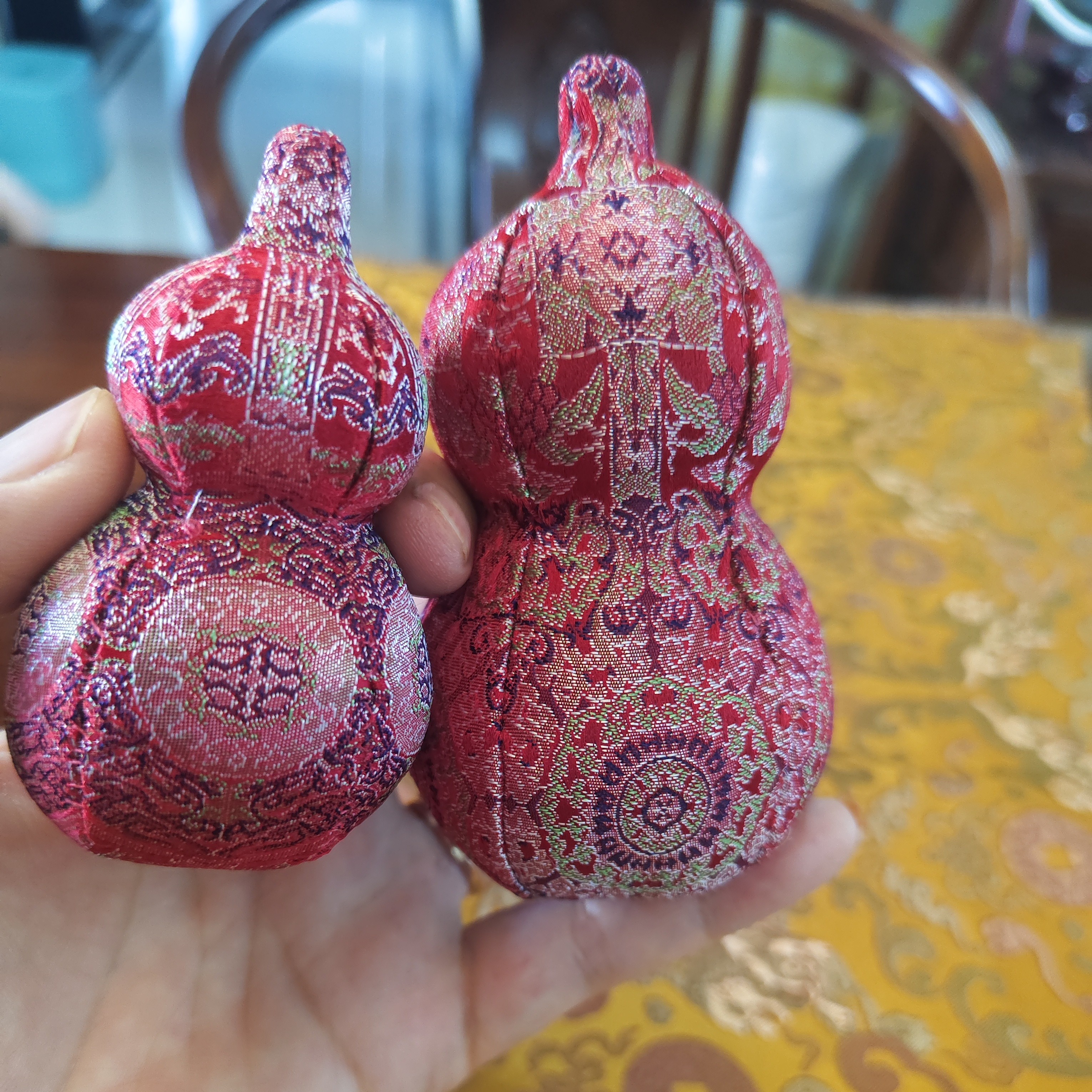 桑蚕丝宋锦八达晕葫芦小葫芦身高8厘米左右大葫芦高10.5厘米左右