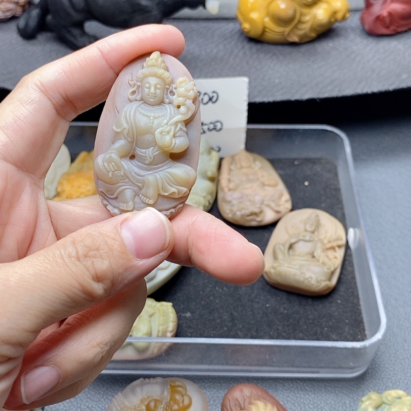 【闪购商品】定制石英质玉吊坠未镶嵌