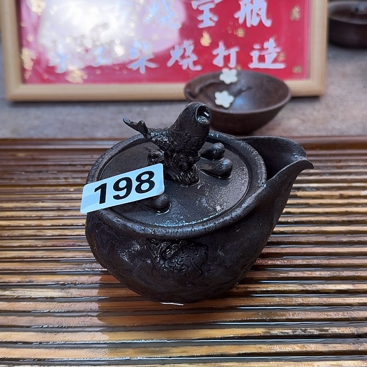 纯手工打造粗陶茶具