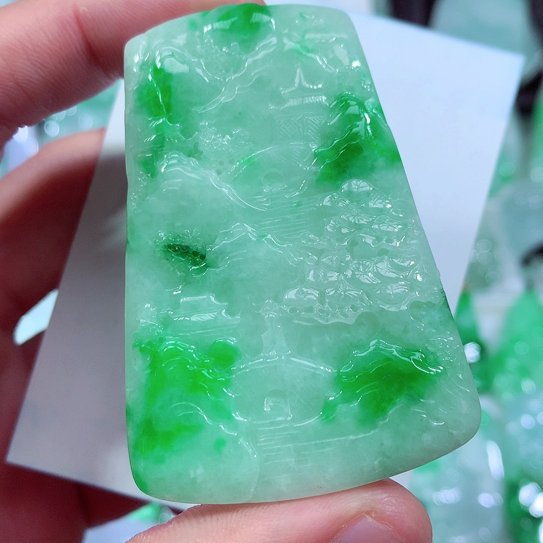 翡翠颈饰未镶嵌缅甸翡翠