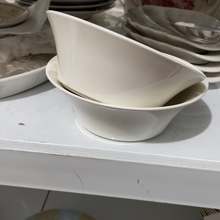 瓷片麦斯威尔面碗一对 口径18厘米 微瑕疵