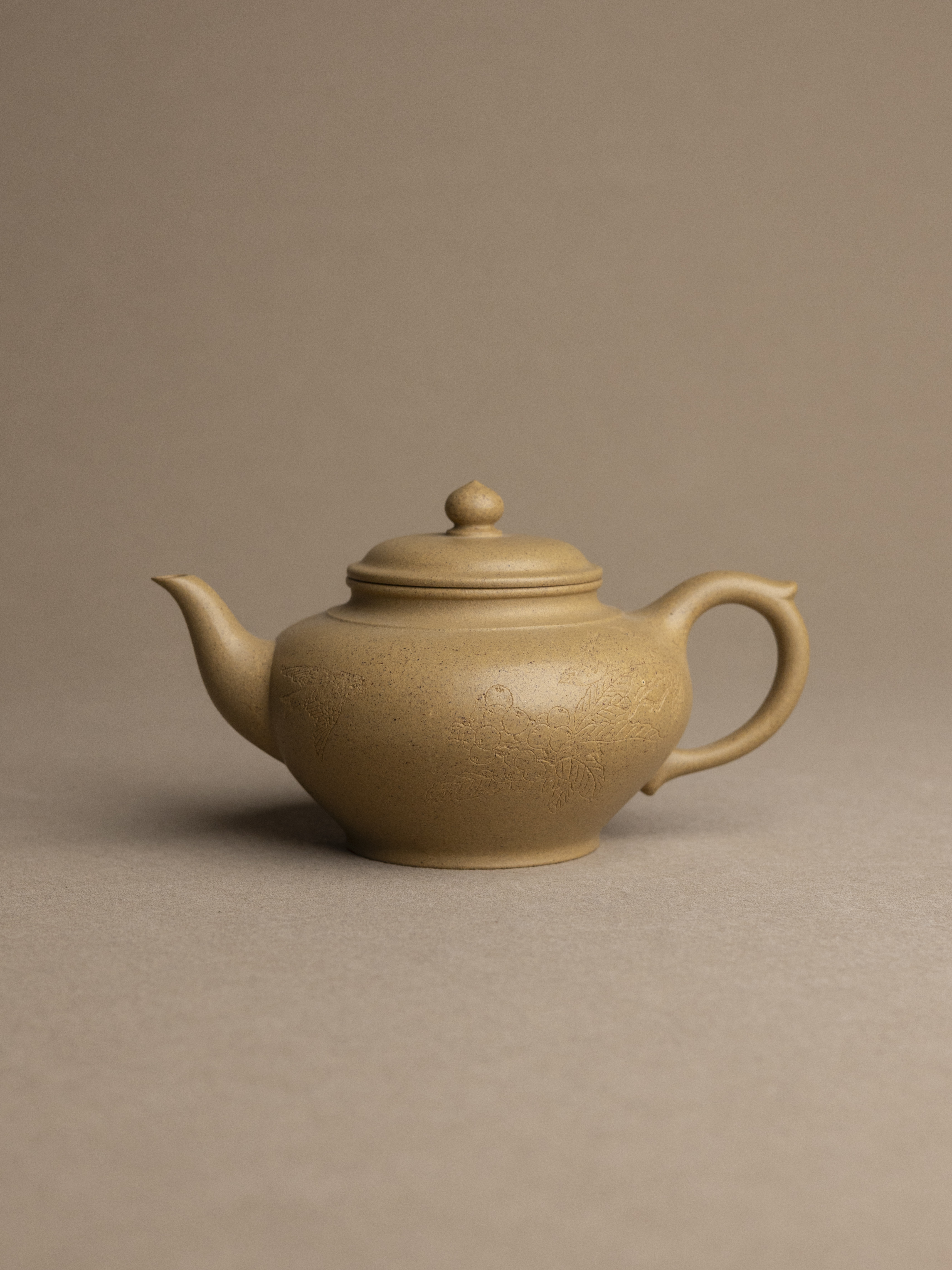 【笑樱】260cc 段泥 全手工中品紫砂壶