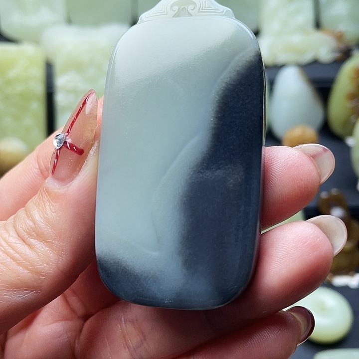 和田玉（糖玉）未镶嵌颈饰