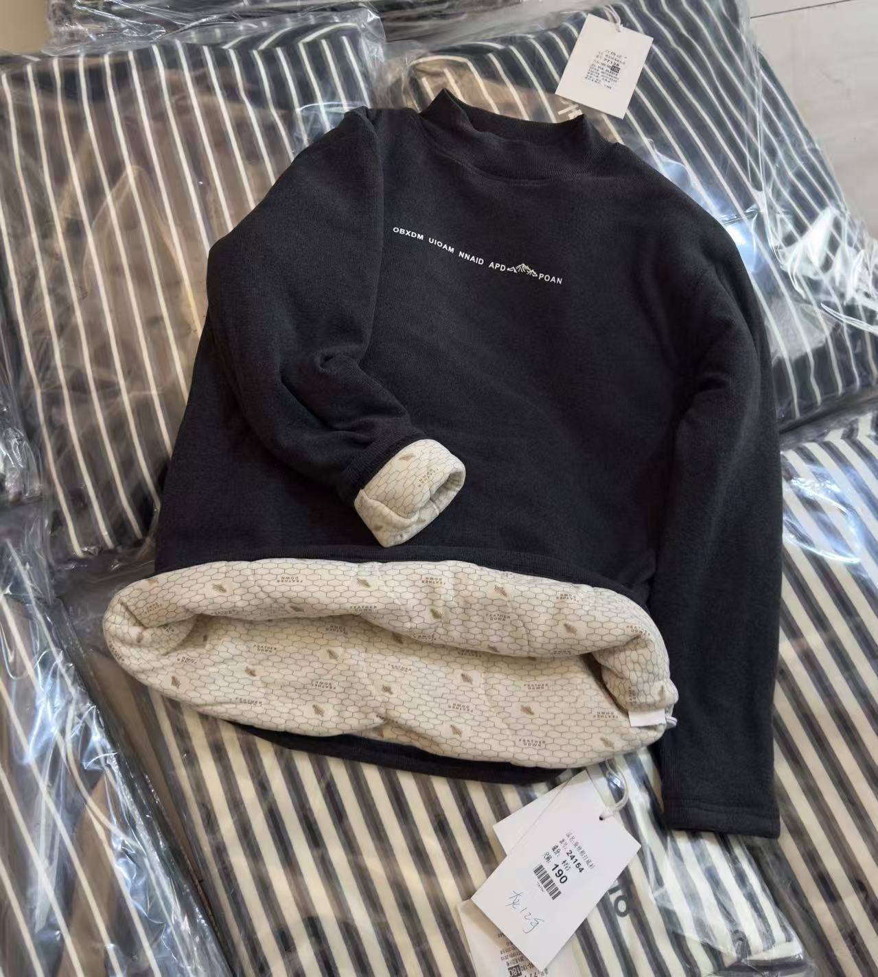 24154高品质青少年冬季加厚卫衣打底