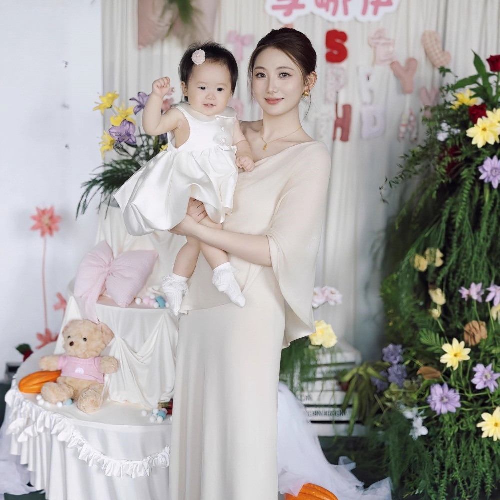 3236出阁宴绝美平时可穿生日party订婚礼服新中式国风宴会连衣裙