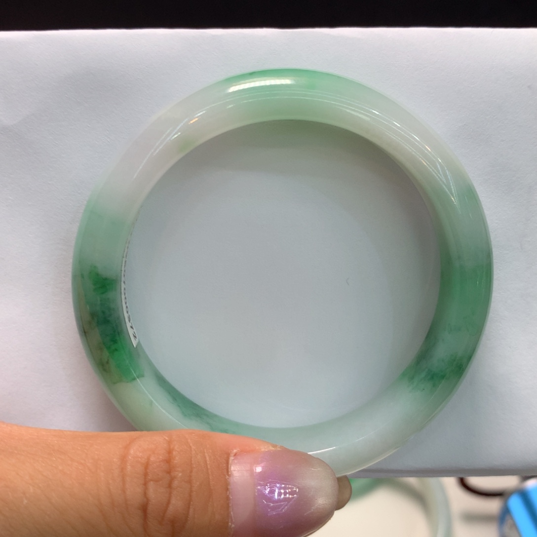 翡翠手镯未镶嵌纯天然06