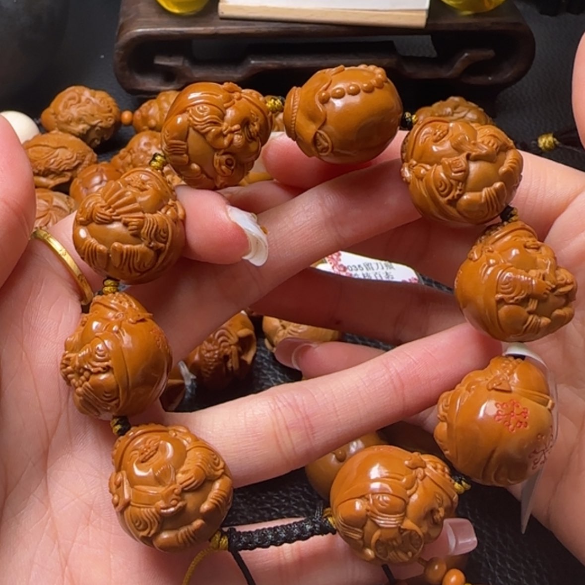 【闪购商品】橄榄核手串可爱财神