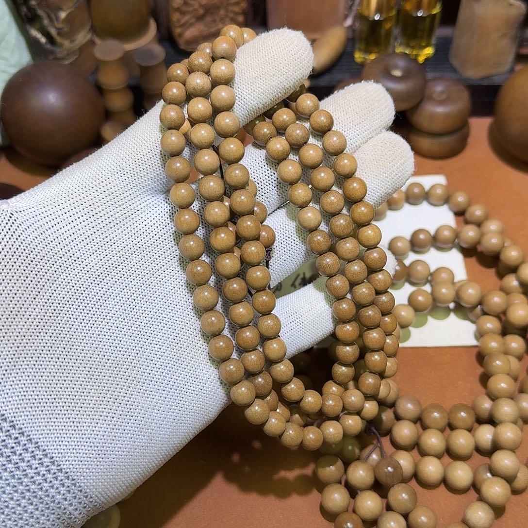 檀香木老山檀0.8×108颗顺纹焦糖韵