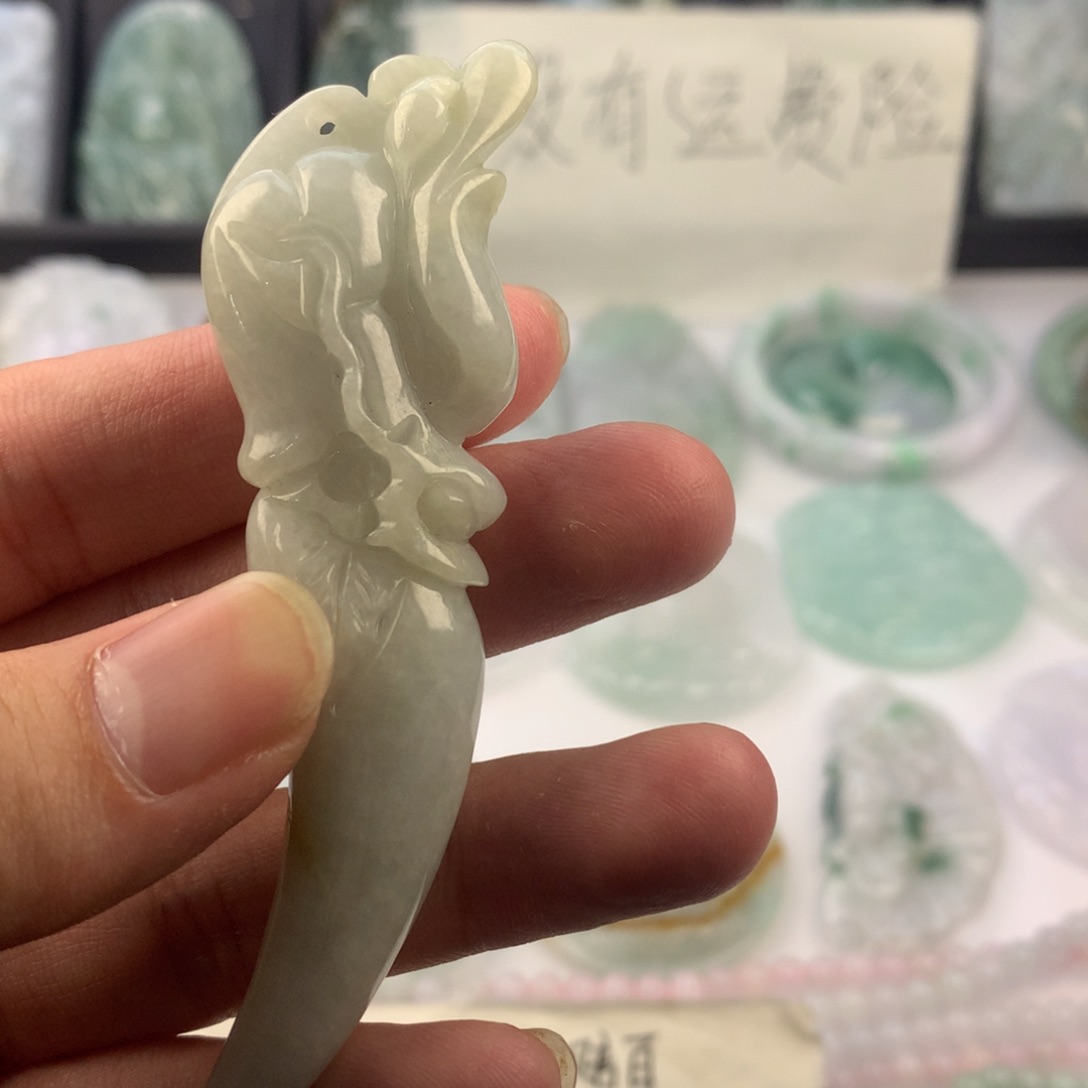 翡翠颈饰未镶嵌一