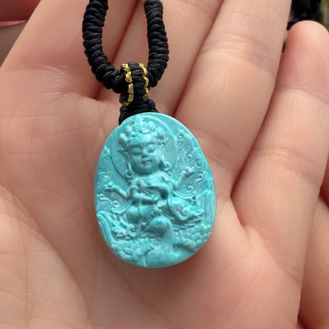 绿松石未镶嵌颈饰