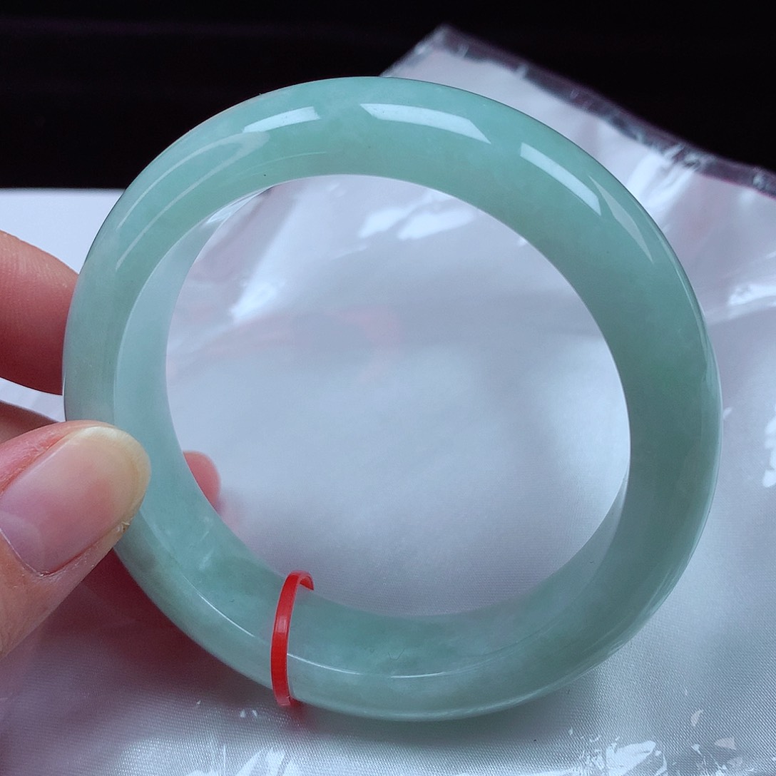 翡翠手镯未镶嵌57-58圈