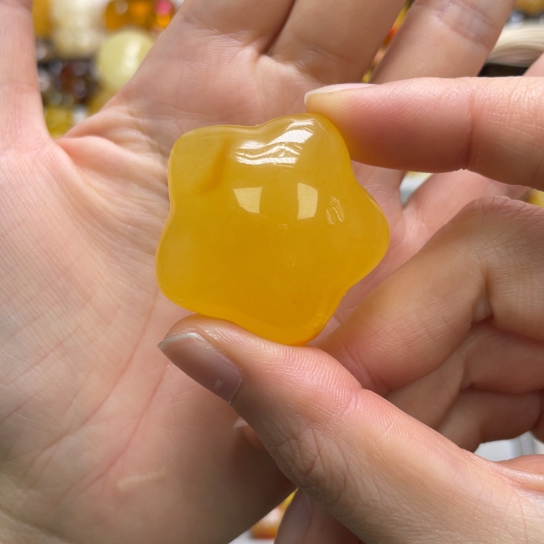 琥珀未镶嵌裸石天然琥珀