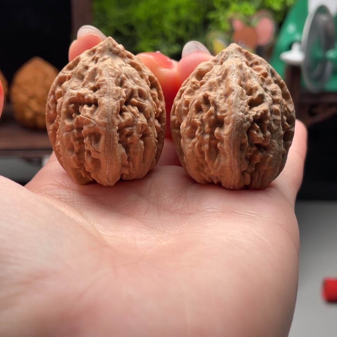 文玩核桃把件小楸千花皮56