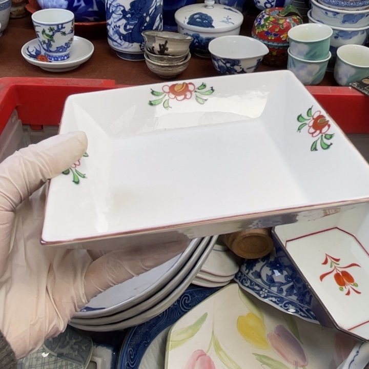 陶瓷他家瓷器真美…开播了