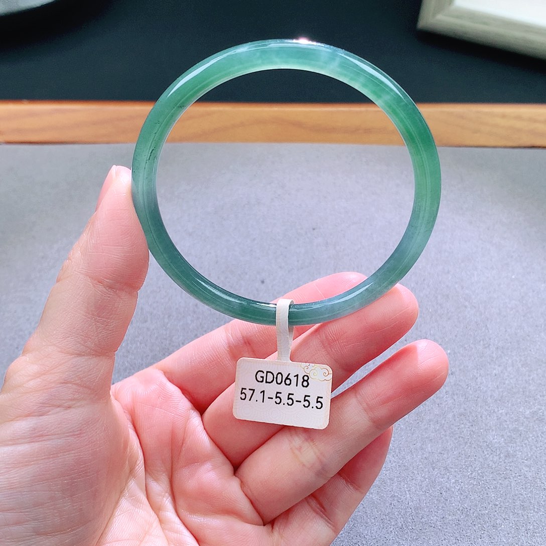 翡翠未镶嵌手镯天然翡翠手镯a货