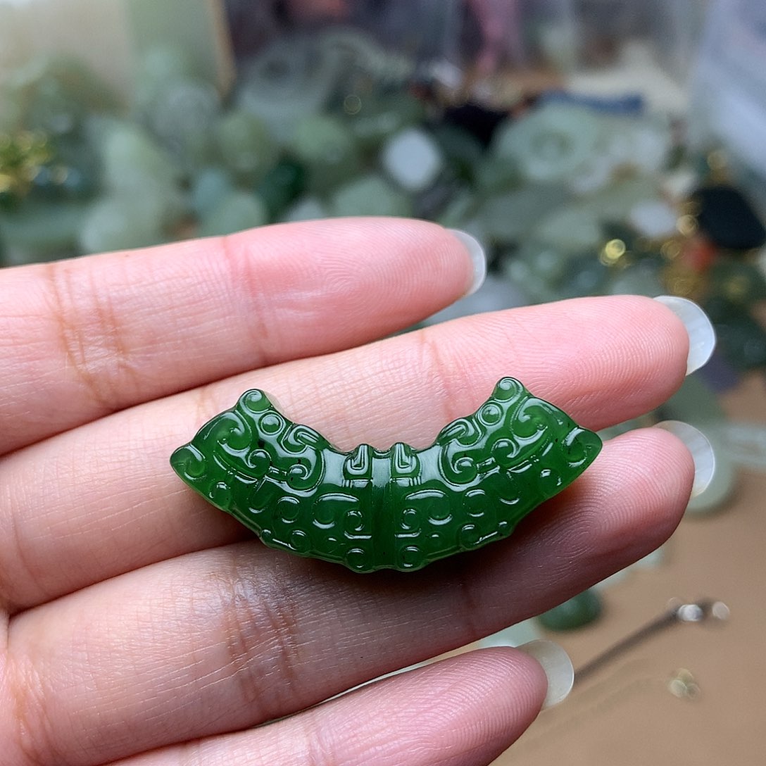 和田玉吊坠未镶嵌