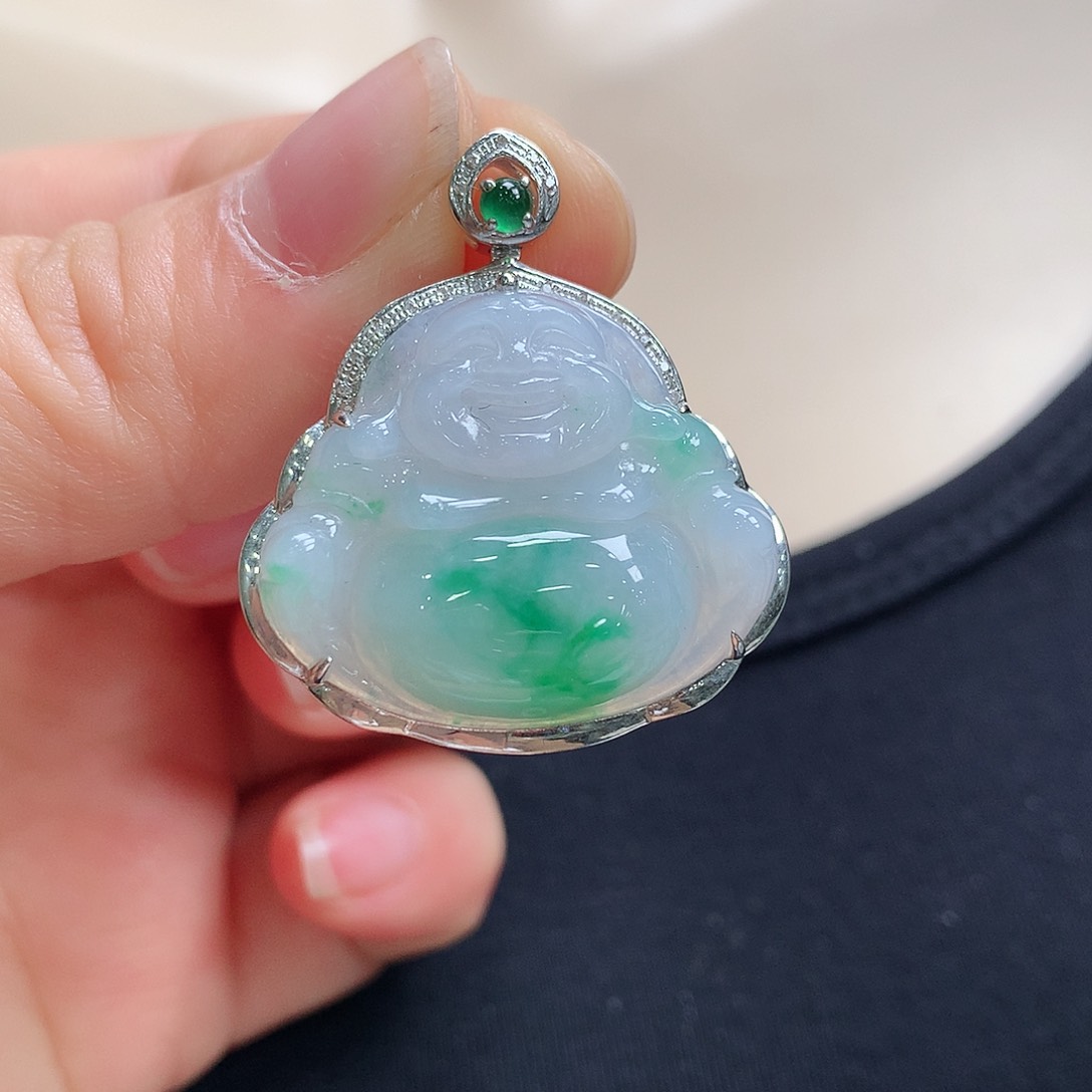 翡翠18K金镶嵌颈饰佛公 