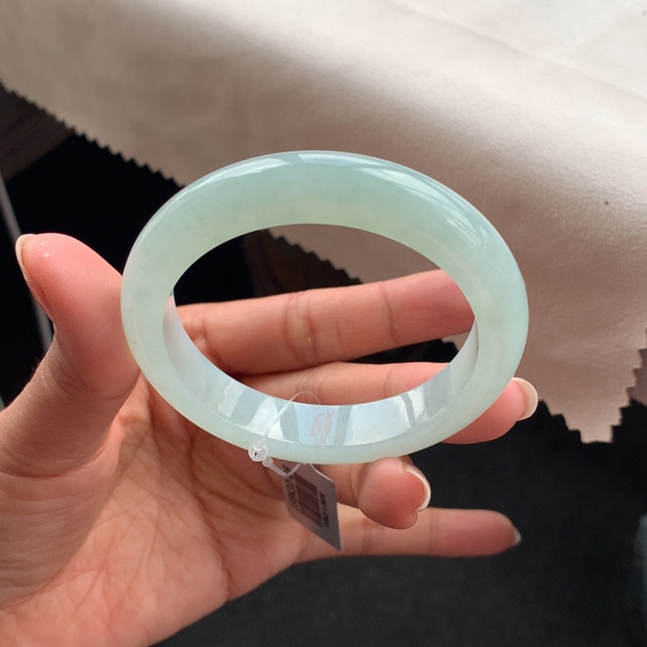 翡翠手镯未镶嵌翡翠手镯54