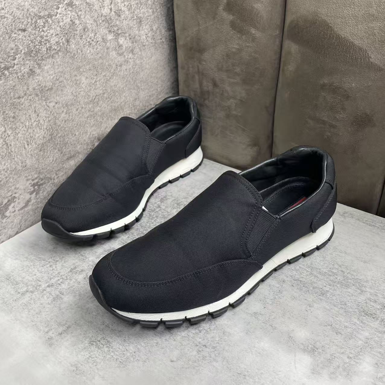 95新 Prada/普拉达 黑色帆布网面舒适时尚百搭低帮一脚蹬/40码