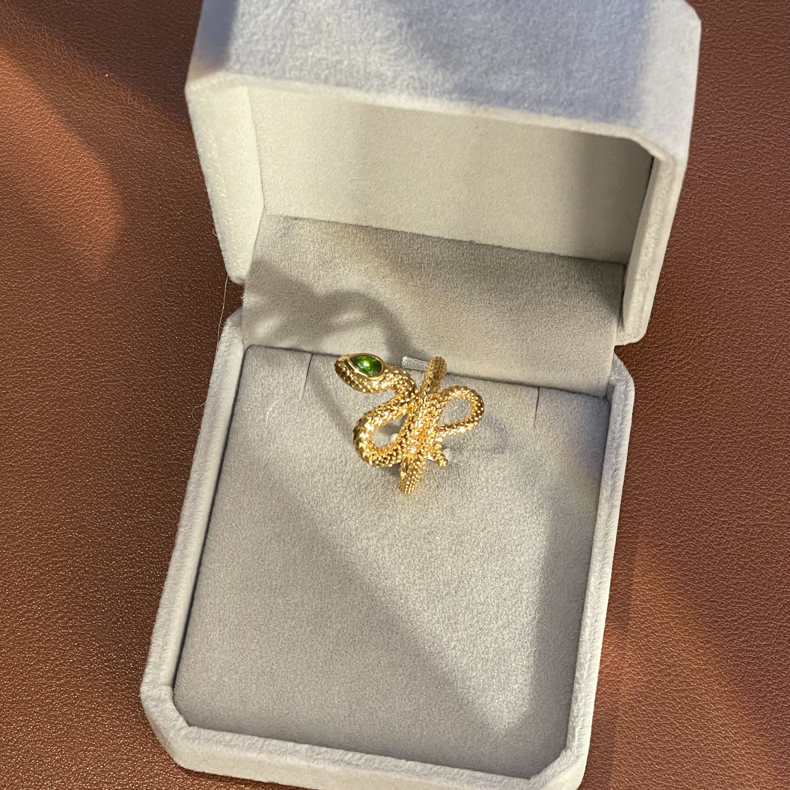 【卡娃珠宝】18K金戒指2025蛇年新款蛇形戒圈时尚素款