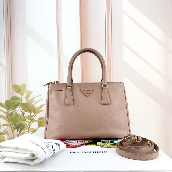 95新/普拉达/市场价18500/包包/250217RN0012