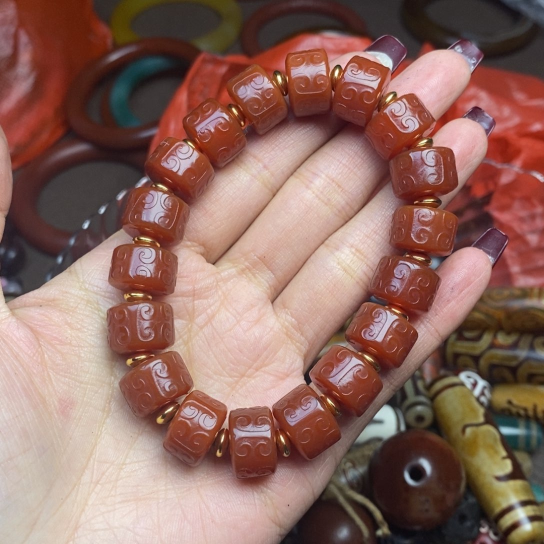 玛瑙/玉髓颈饰未镶嵌