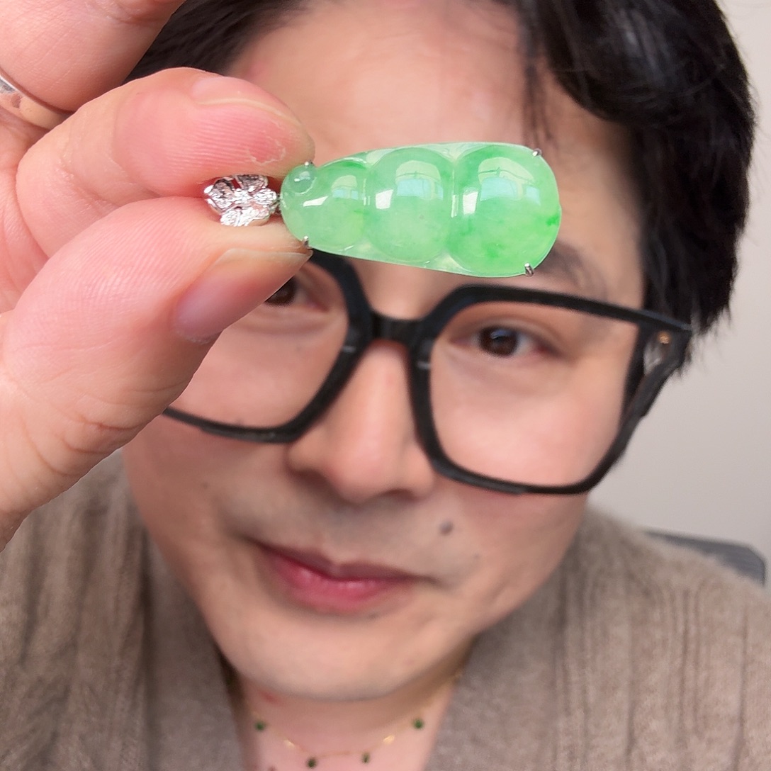 扶***上翡翠18K金镶嵌颈饰一件