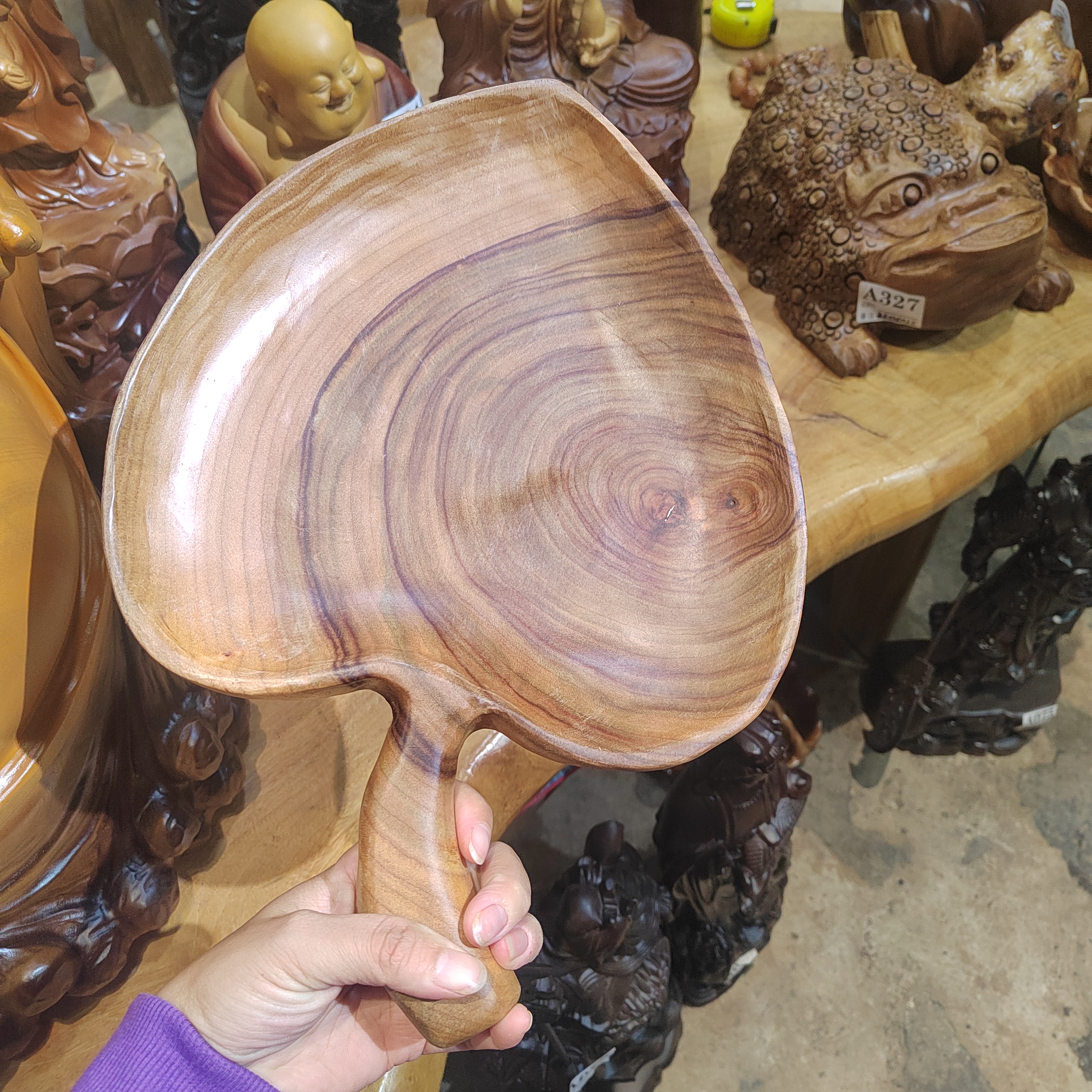 香樟木手工创意果盘，异形，整体无拼接