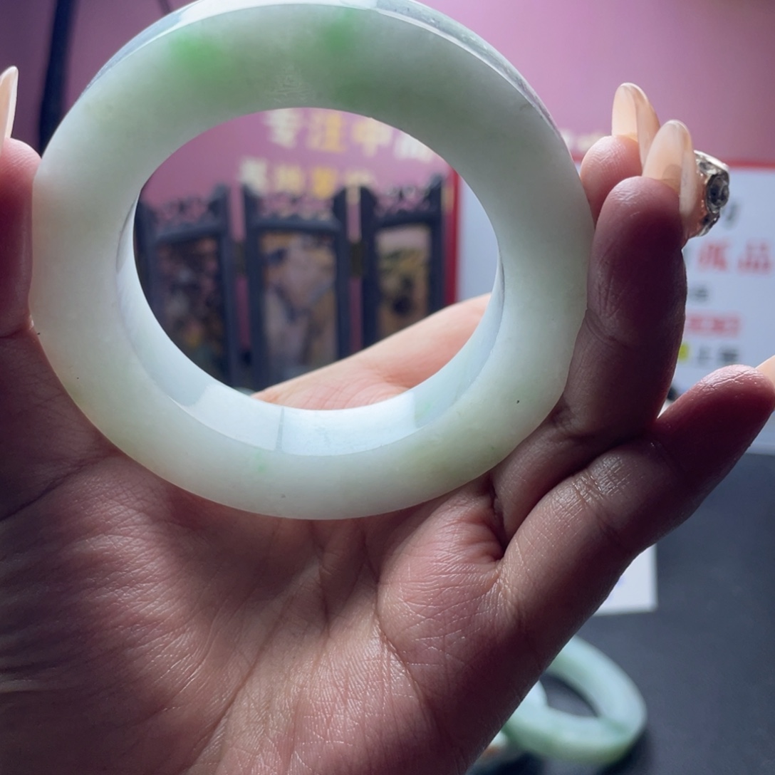 哦***哦定制翡翠未镶嵌缅A翡翠多样发一