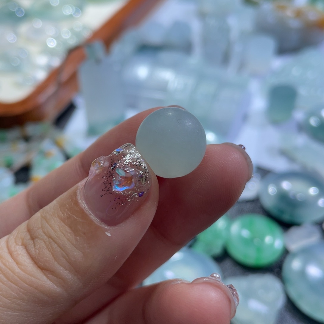 定制翡翠未镶嵌珠子