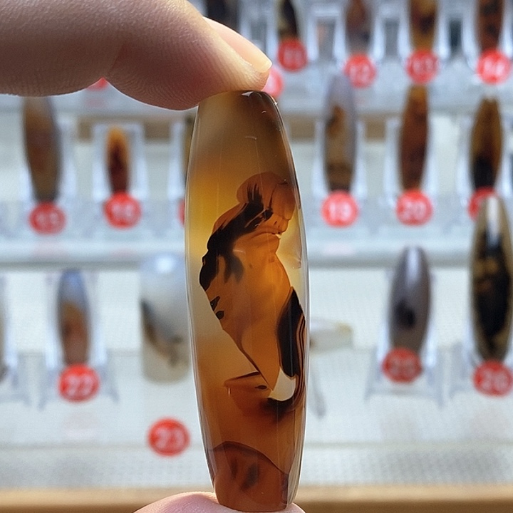 玛瑙/玉髓颈饰未镶嵌