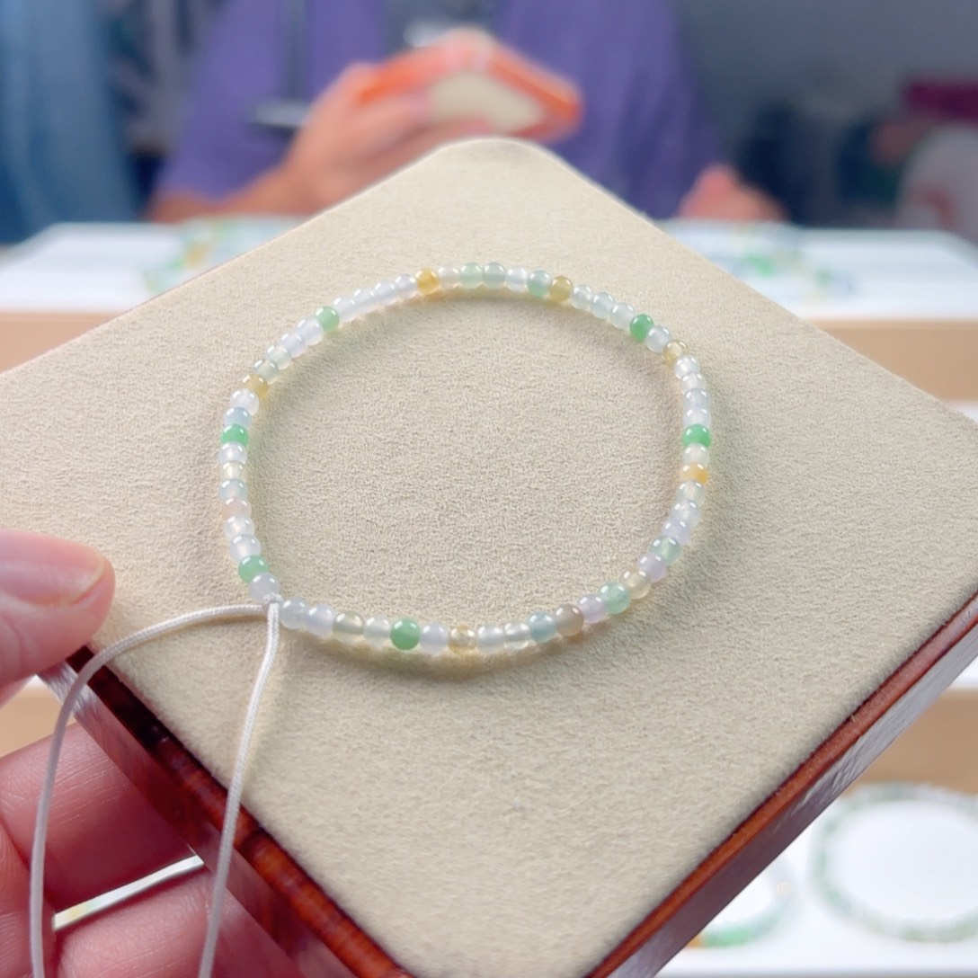 ****儿未镶嵌手链翡翠翡翠手串