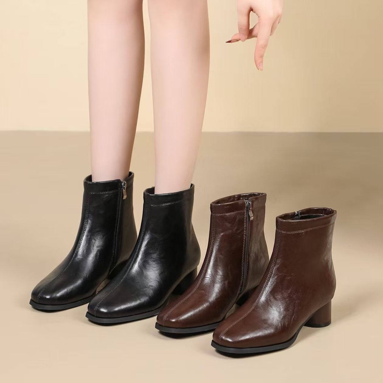 【品牌力荐】冬季新款方头粗跟保暖短靴女马丁靴8800