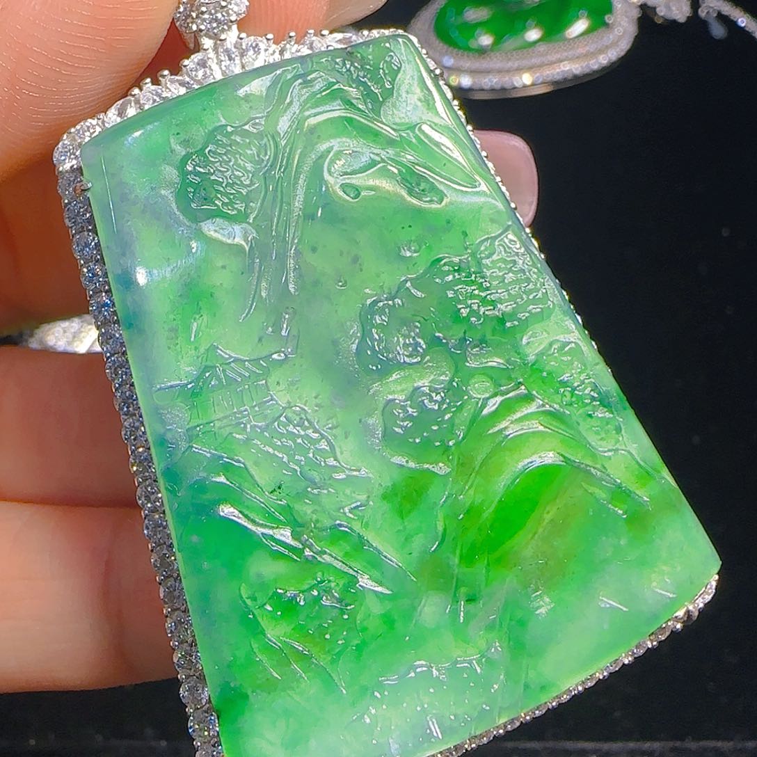 翡翠吊坠(赠链)银S925镶嵌