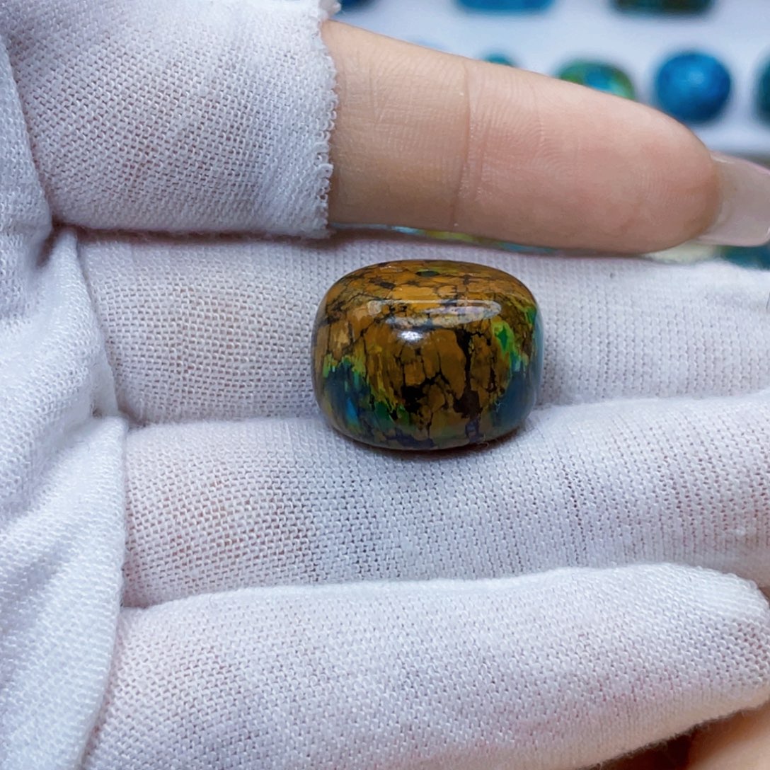 绿松石未镶嵌饰品