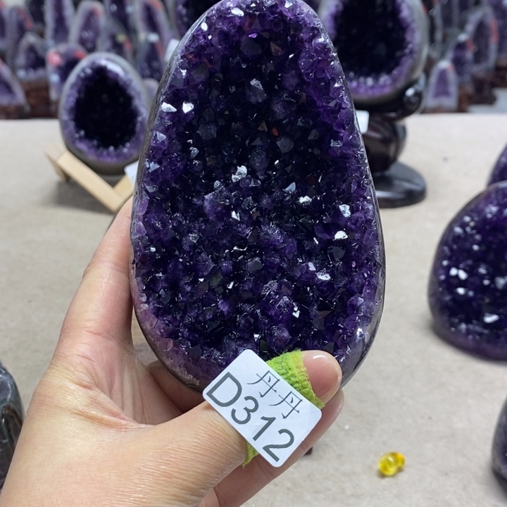 水晶大型摆件（非配饰）未镶嵌