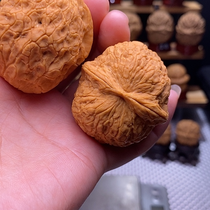 文玩核桃吊坠无彩金丝绣球4