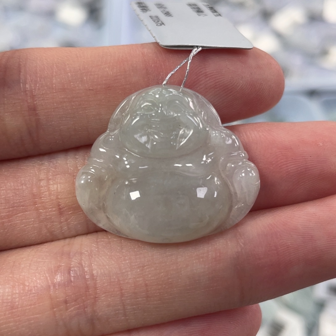 翡翠颈饰未镶嵌佛公